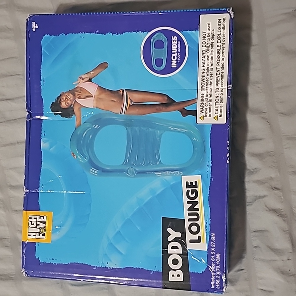 Big pool float